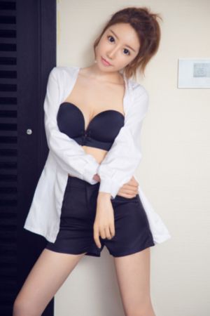 美女裸体爆乳_高清无删减在线观看