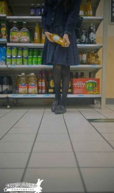 艳肉乱痕1一12章精滋欲液视频_720超清免费观看