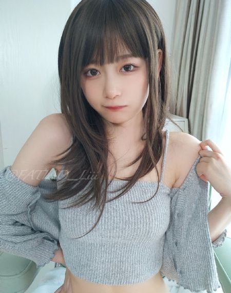 老师把奶头露出来趴下去自慰_超清在线播放观看