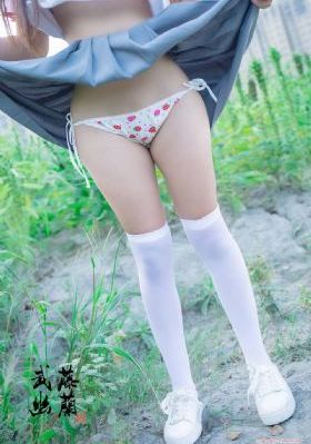 亚洲日韩美女玉足二区三区_欧美成人在线