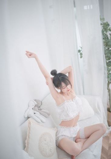 骚美女久久网站最新_4K免费观看最新