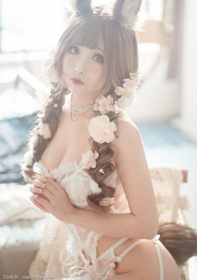 女闺蜜把我下面摸到高潮喷水_完整视频大全